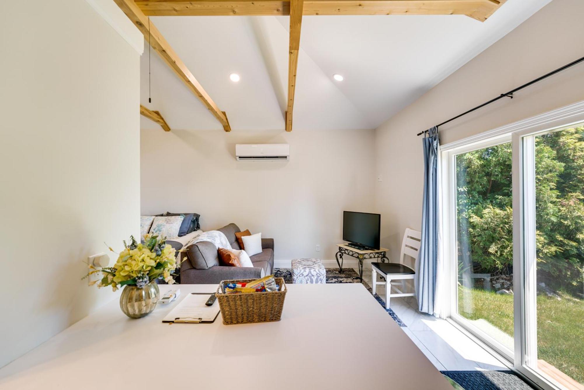 Serene Riverfront St Clair Studio With Fire Pit! Marysville Exterior foto