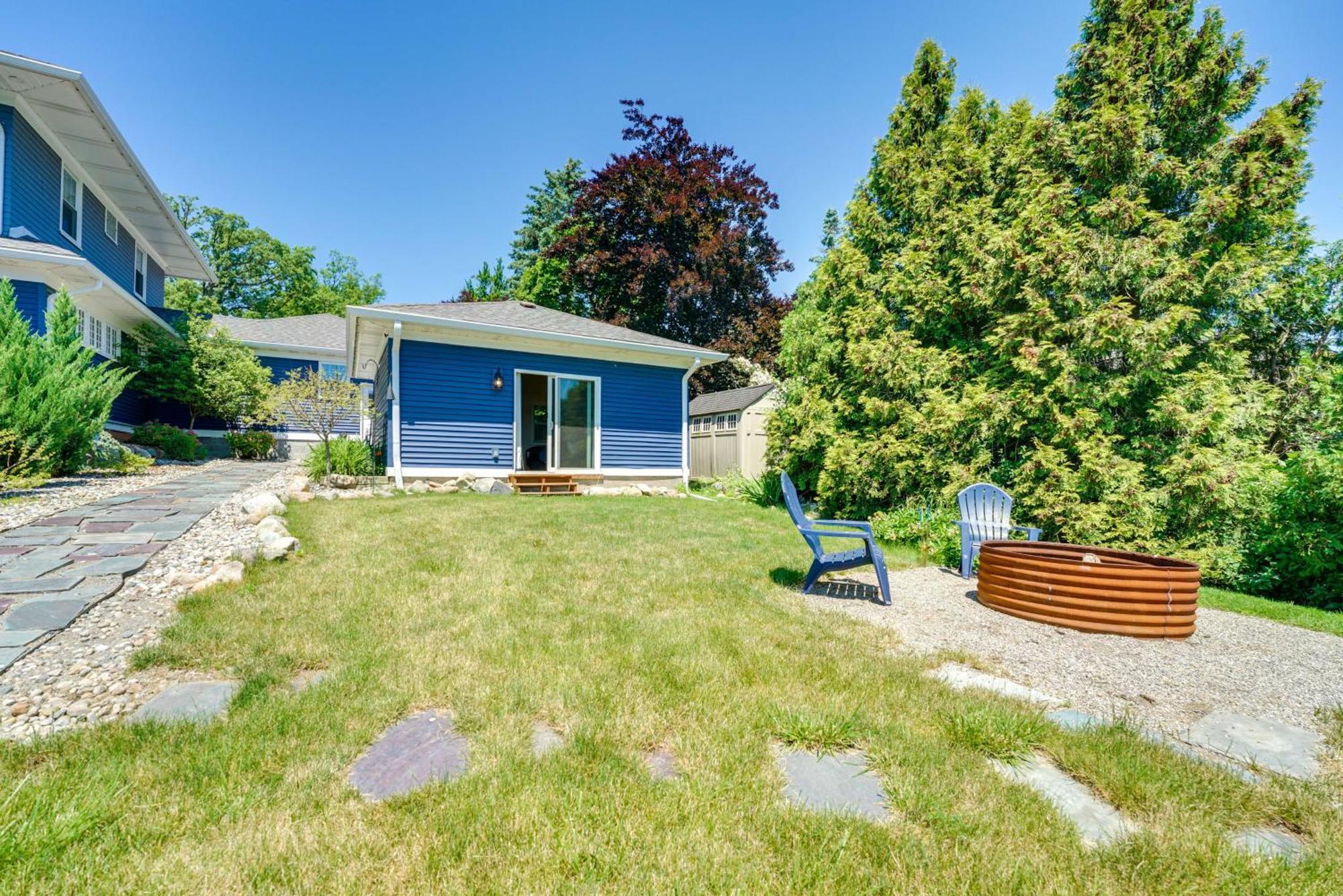 Serene Riverfront St Clair Studio With Fire Pit! Marysville Exterior foto