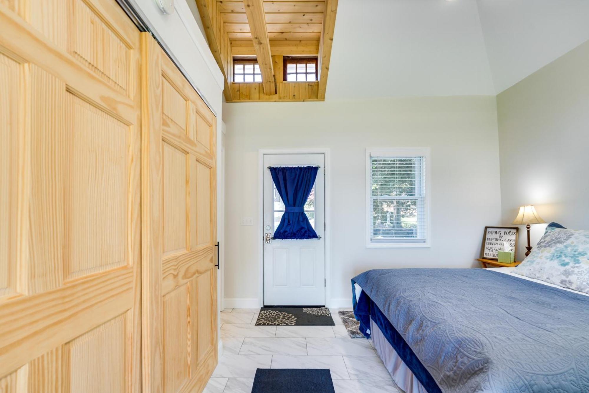 Serene Riverfront St Clair Studio With Fire Pit! Marysville Exterior foto